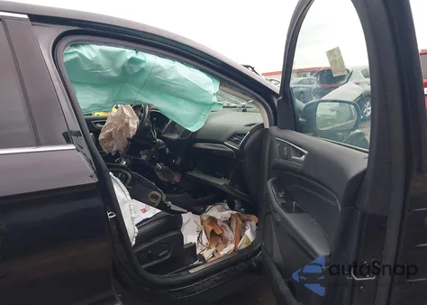 2020 Ford Edge Titanium z USA, uszkodzony, nr VIN 2FMPK4K98LBA14044